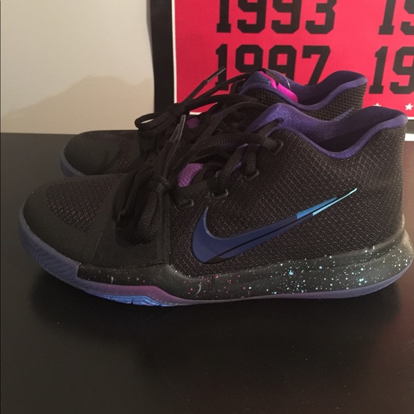 kyrie 3 flip the switch youth